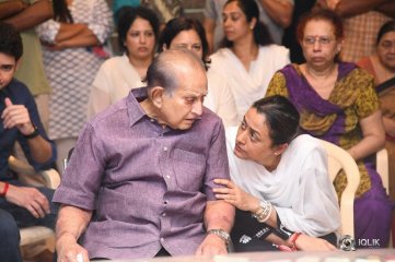 Celebrities Pay Homage to Vijaya Nirmala Garu